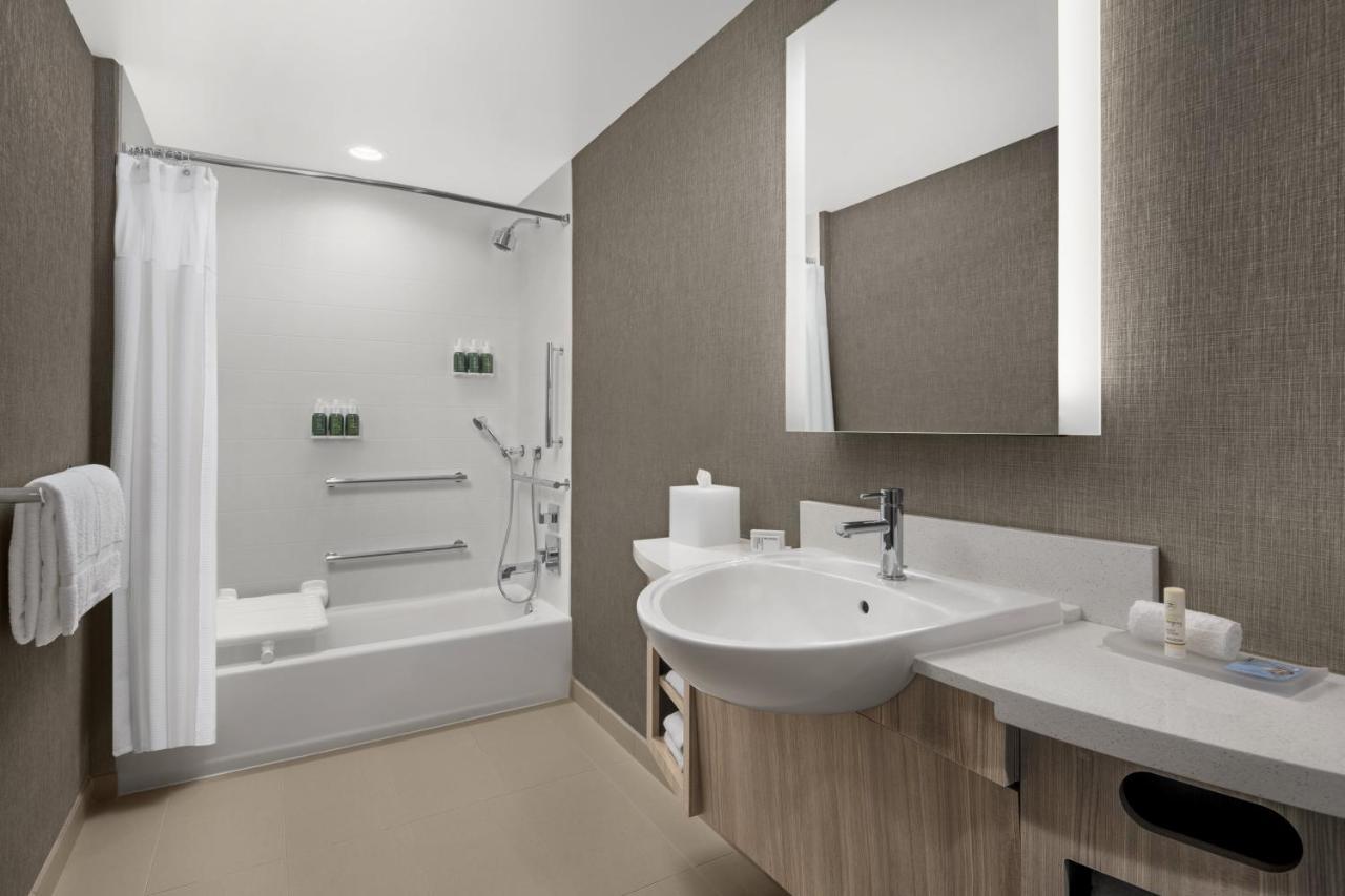 Springhill Suites By Marriott Tuckahoe  Экстерьер фото