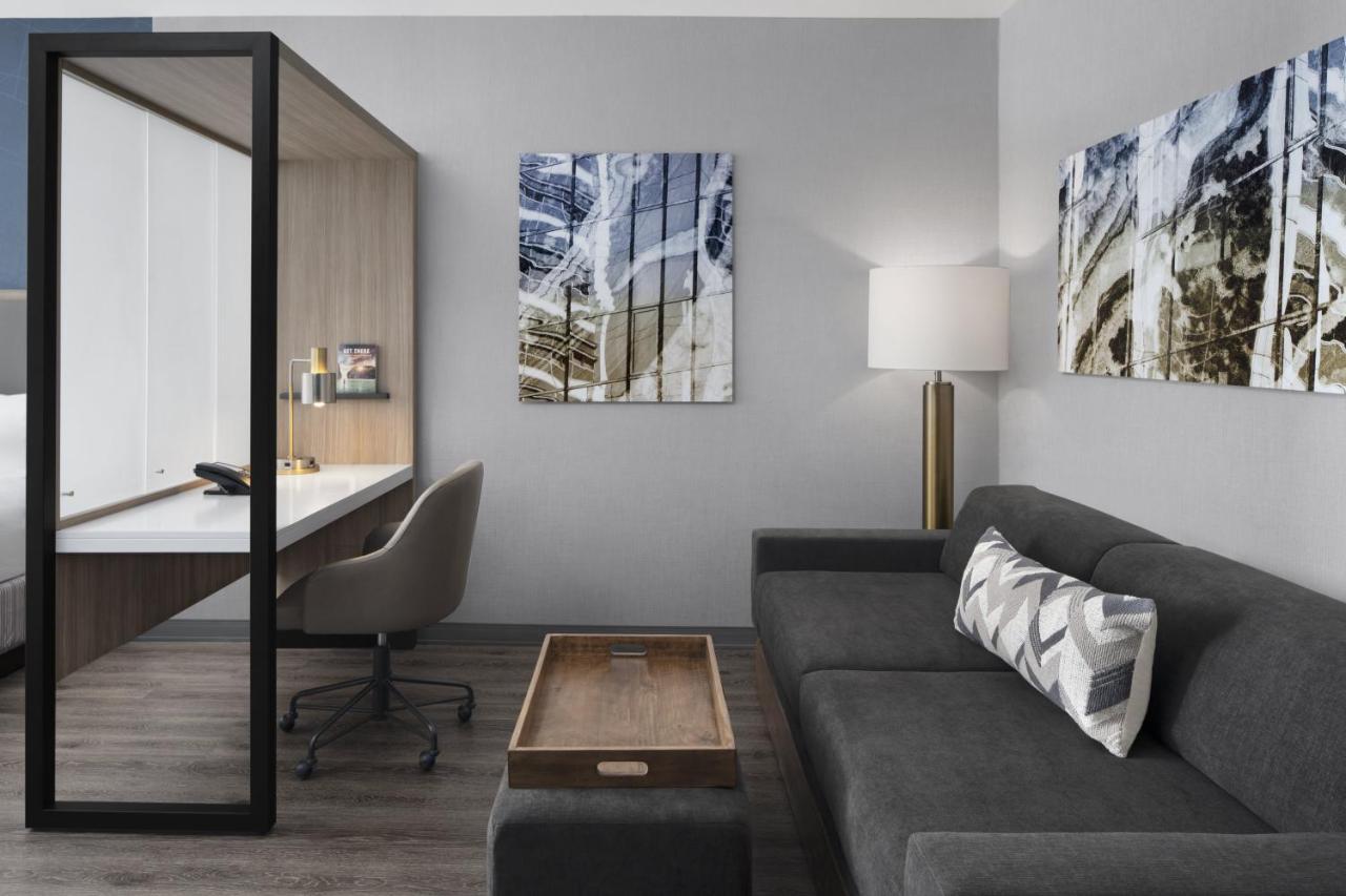 Springhill Suites By Marriott Tuckahoe  Экстерьер фото